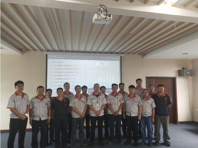 銳意改革 激發(fā)活力 回歸產(chǎn)品 強(qiáng)本固基 為迎接華翔集團(tuán)新一輪騰飛，打造世界華翔而不懈奮斗！---記華翔集團(tuán)制造平臺(tái)成立大會(huì)