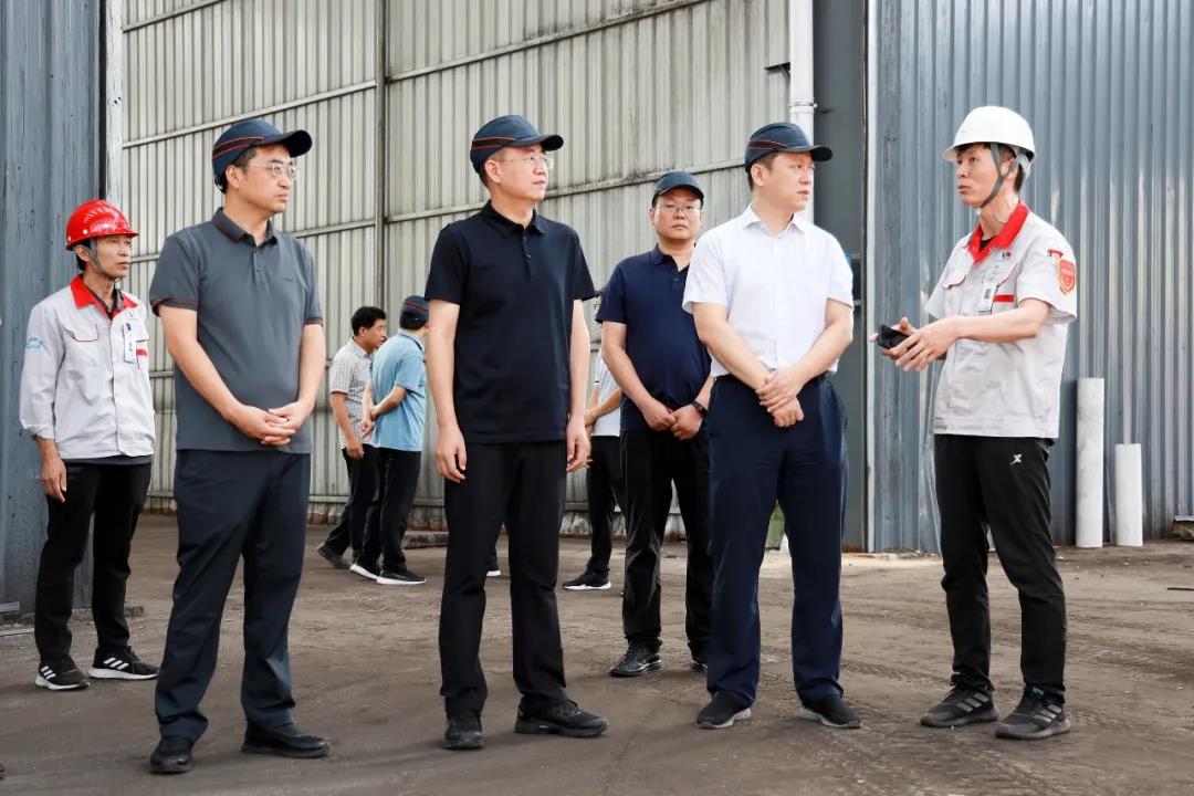 市委常委、副市長、翼城縣委書記王淵到華翔（翼城）新材料科技園現(xiàn)場辦公