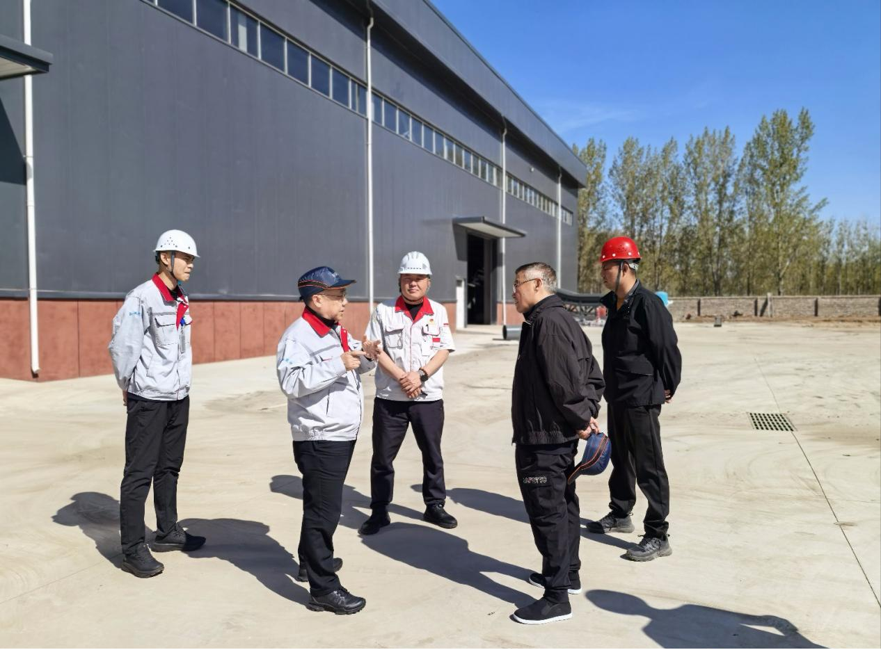 筑牢安全防線 情暖堅守初心 ——華翔集團黨委書記、董事長王春翔深入工廠開展慰問巡查工作